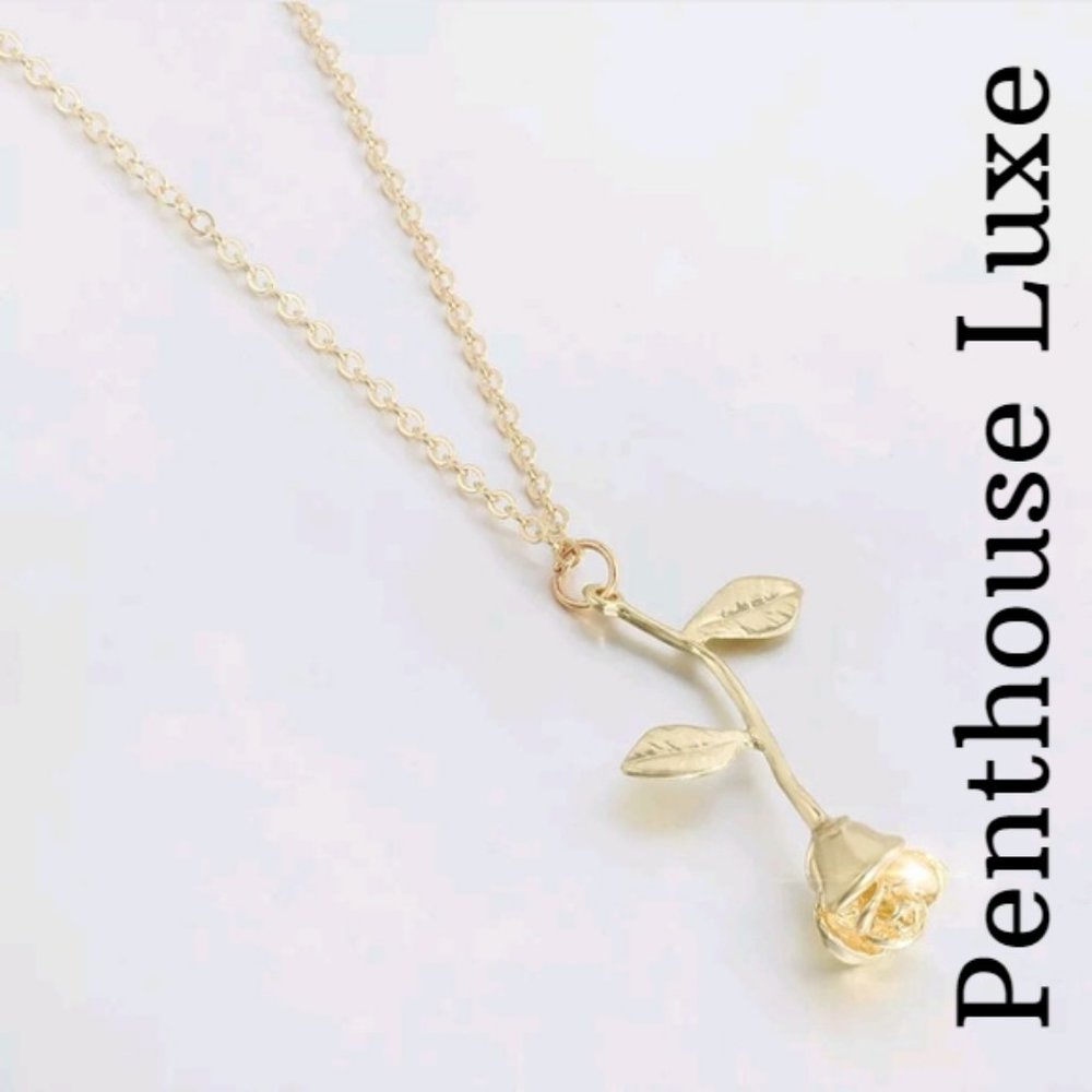 🔥 CLEARANCE! Beautiful Rose Pendant Necklace - Picture 2 of 6